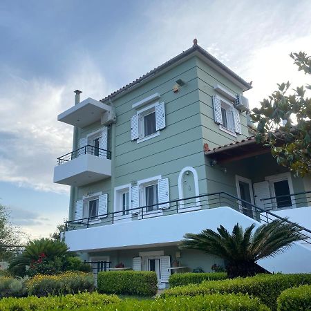 Dimitris Corinthian Villa ヴラハティ エクステリア 写真