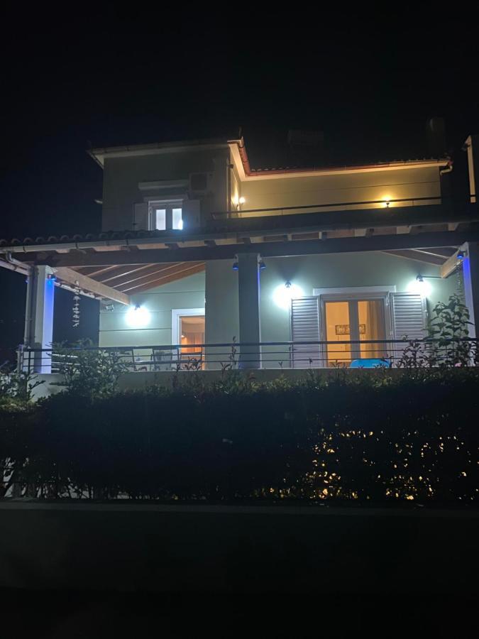 Dimitris Corinthian Villa ヴラハティ エクステリア 写真