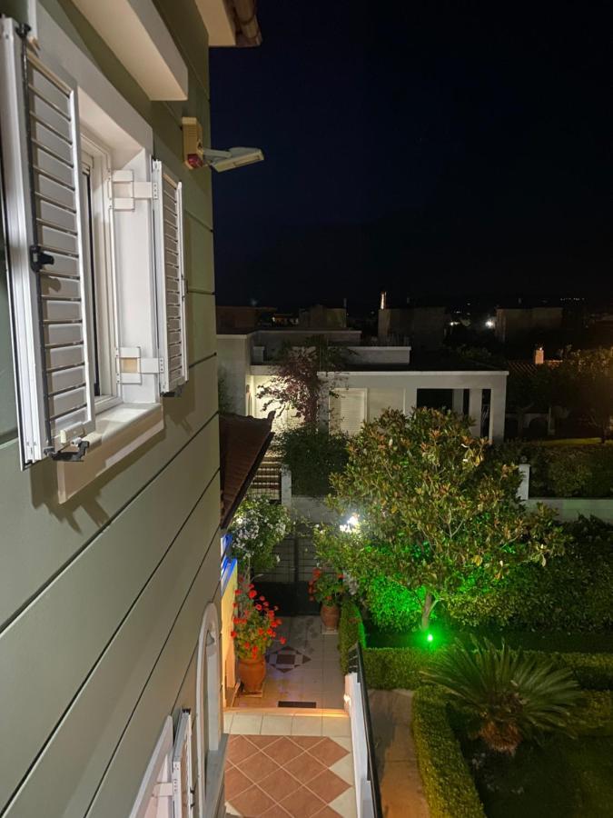 Dimitris Corinthian Villa ヴラハティ エクステリア 写真