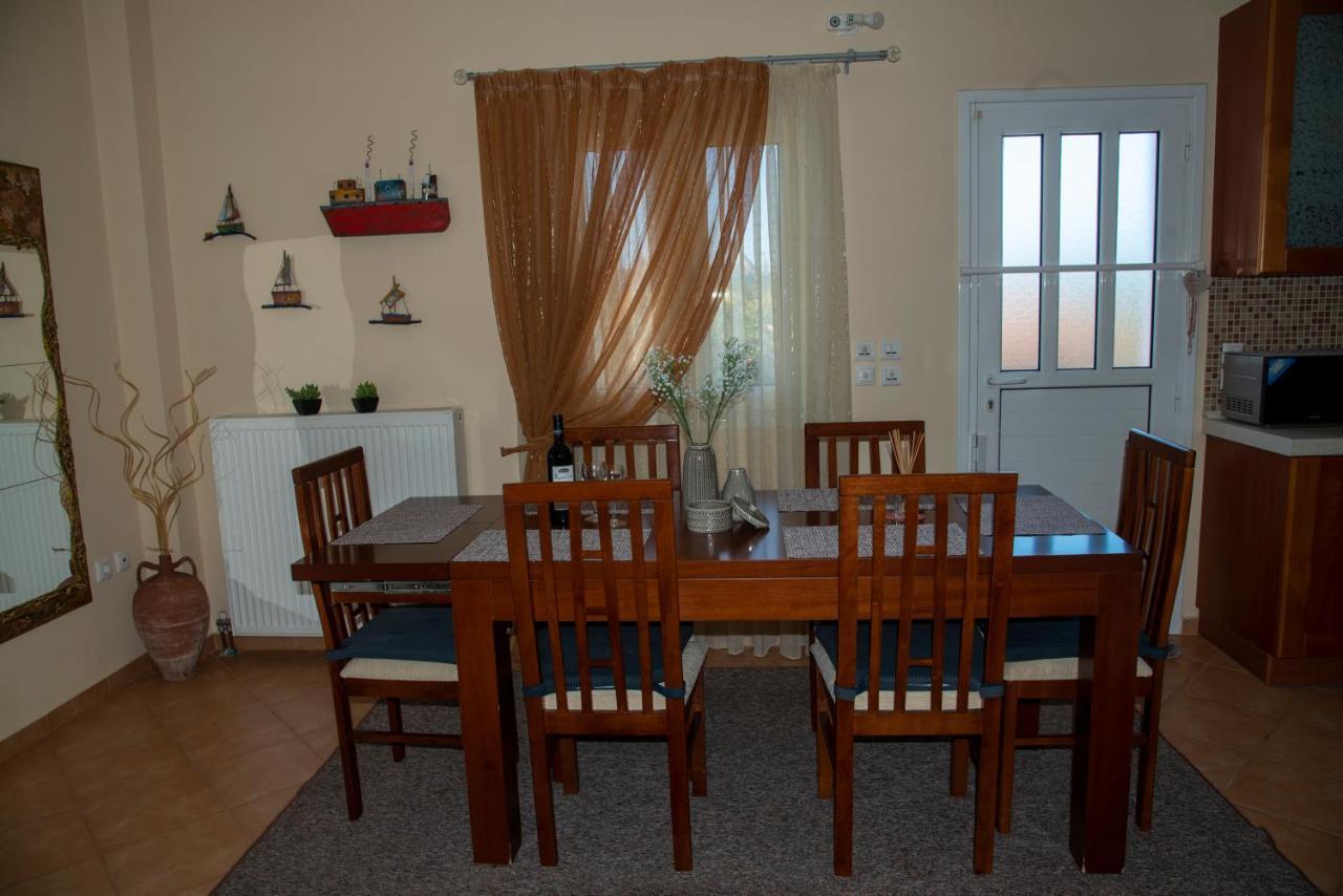 Dimitris Corinthian Villa ヴラハティ エクステリア 写真